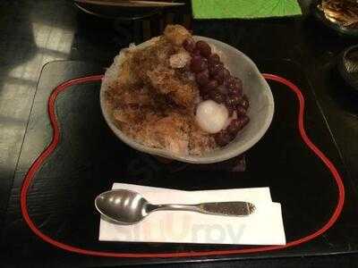 鶴屋吉信 菓遊茶屋