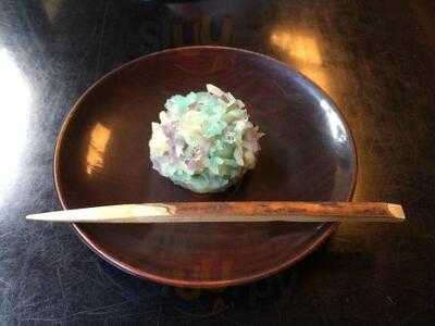 鶴屋吉信 菓遊茶屋