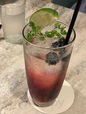 Cafe&books Bibliotheque ルミネ有楽町店