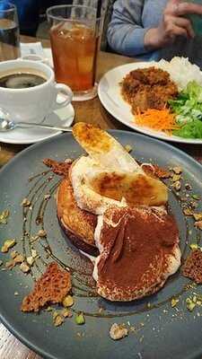 Cafe&books Bibliotheque ルミネ有楽町店