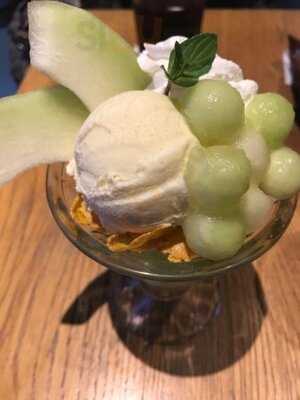 Cafe&books Bibliotheque ルミネ有楽町店