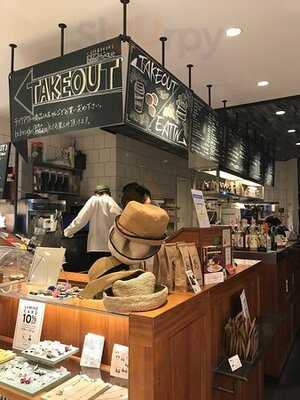 Cafe&books Bibliotheque ルミネ有楽町店