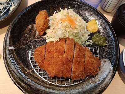 とんかつ 梅八 阪急三番街店