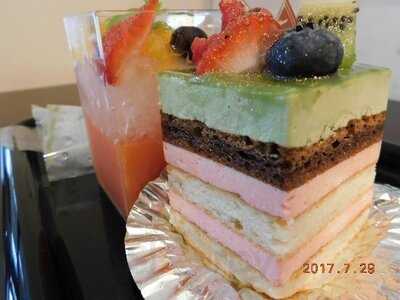 ラ・プラージュ