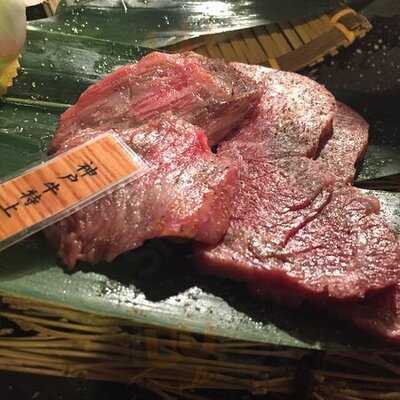 神戸あぶり牧場 阪急東通り店