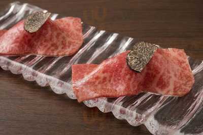 ヤキニク ホルモン どうげん