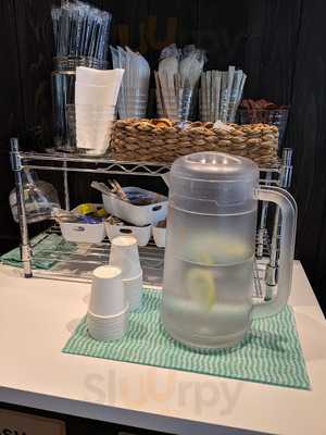 R.l Waffle Cafe 秋葉原店