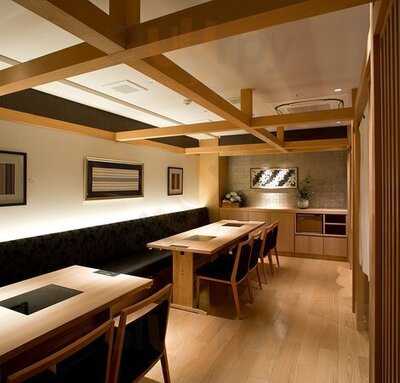 水たき料亭 博多華味鳥　広島胡町店