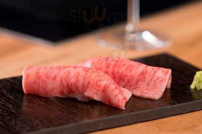 ニュー松坂 阪急32番街店