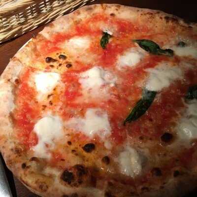 ピッツェリア＆バー リッコ