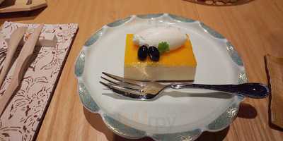 カンラ ラウンジ