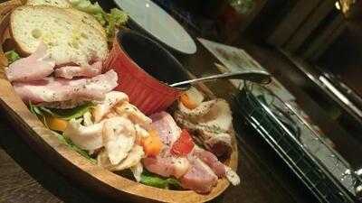 ピグボッテ 北浜店