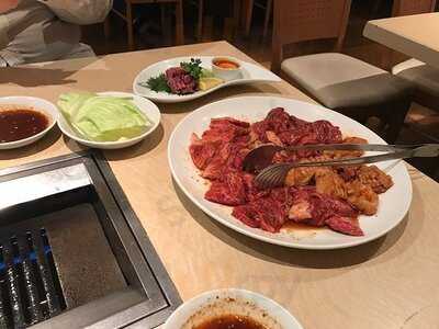 アジヨシ 総本店