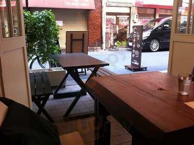 カフェオレ 南船場店