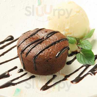 もつ鍋と旨いもん どんたく 本店