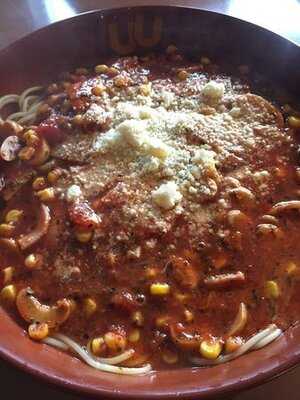 地中海風料理プティ