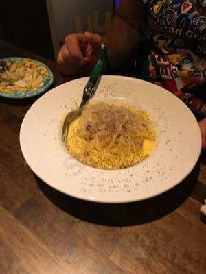 ダニエルズモンド