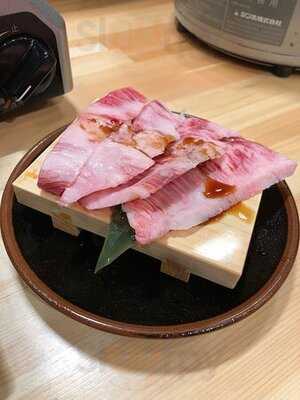 焼肉ホルモン酒場 たかちゃん 広島本通店