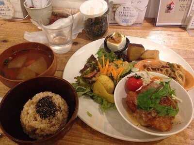 実身美 心斎橋店