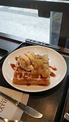 タリーズ コーヒー 近鉄難波ビル店