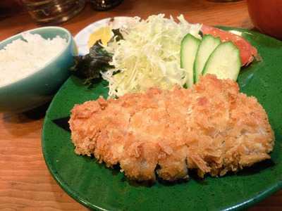 定食と丼 柿の実