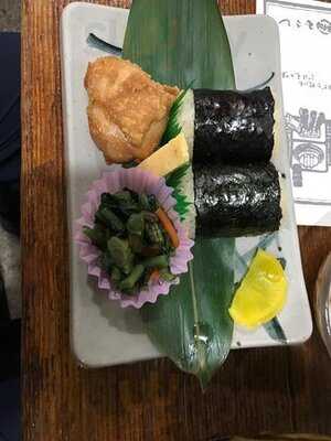 定食と丼 柿の実