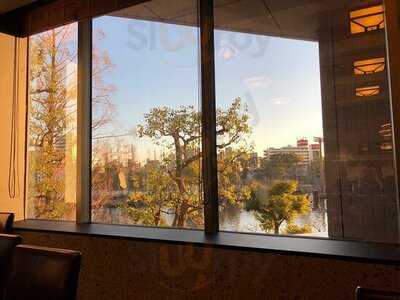 カフェ クベール