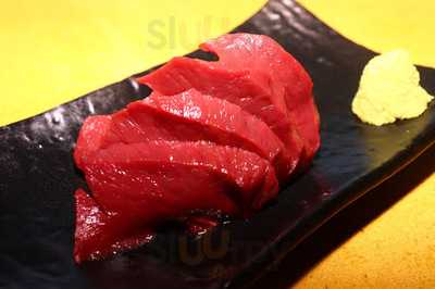 赤身肉とホルモン焼 コニクヤマ