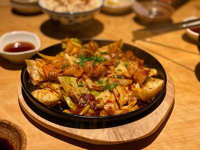 寅八商店 梅田店