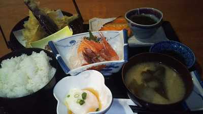 自然食レストラン 貴支