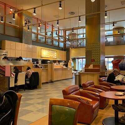 カフェ・ベローチェ 烏丸仏光寺店