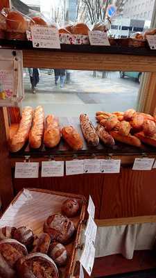 世界で2番めにおいしい焼きたてメロンパンアイス 新潟万代シティ店