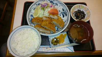 お食事処 とんかつ かもめ亭