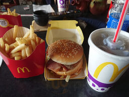 マクドナルド 8号線白根店