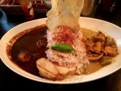 三代目カレー舎、nandi．