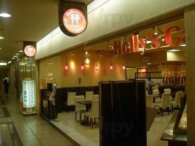 ホリーズカフェ 大阪駅前第3ビル店