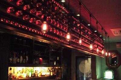 バー　エニアック