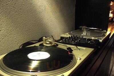 バー　エニアック