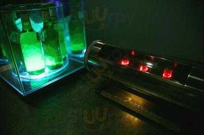 バー　エニアック