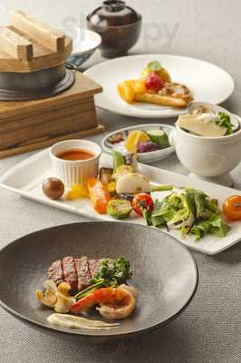 鉄板焼 さざんか