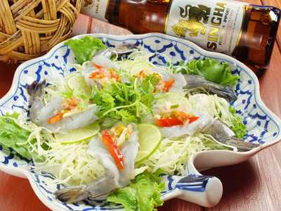 タイ式酒場アロイチンチン