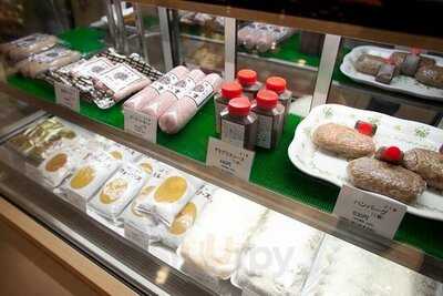 はり重高島屋店イートイン