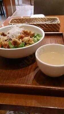 スロウ・カフェ 梅田店