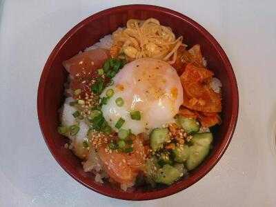 丼丸 京の魚河岸 三条店