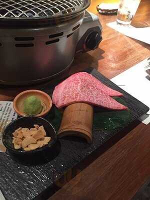 御肉処 銀閣寺大にし