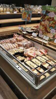 志津屋 イオンモール京都桂川店