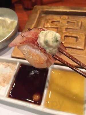 雲仙 北新地本店