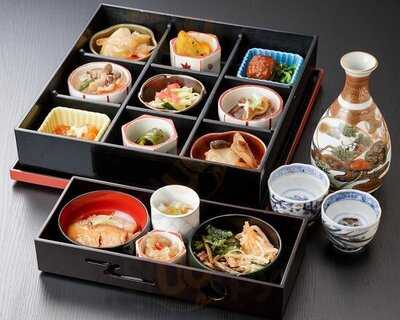 京料理 鴨川納涼床処 きた山 本店