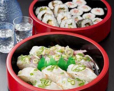 京料理 鴨川納涼床処 きた山 本店