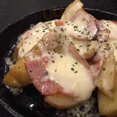 お好み焼はここやねん 山科駅前店